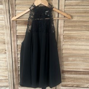 AG sleeveless top size small